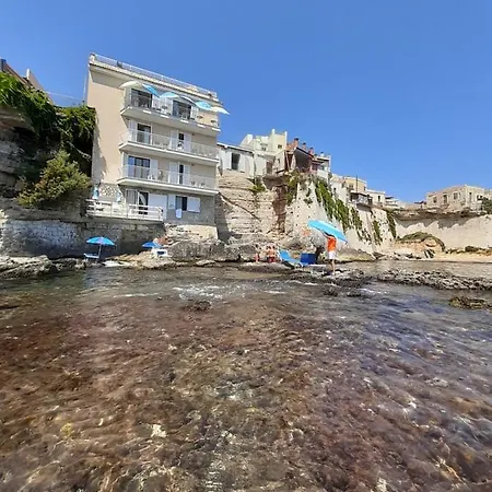 Giuggiulena فندق مبيت وإفطار 3*